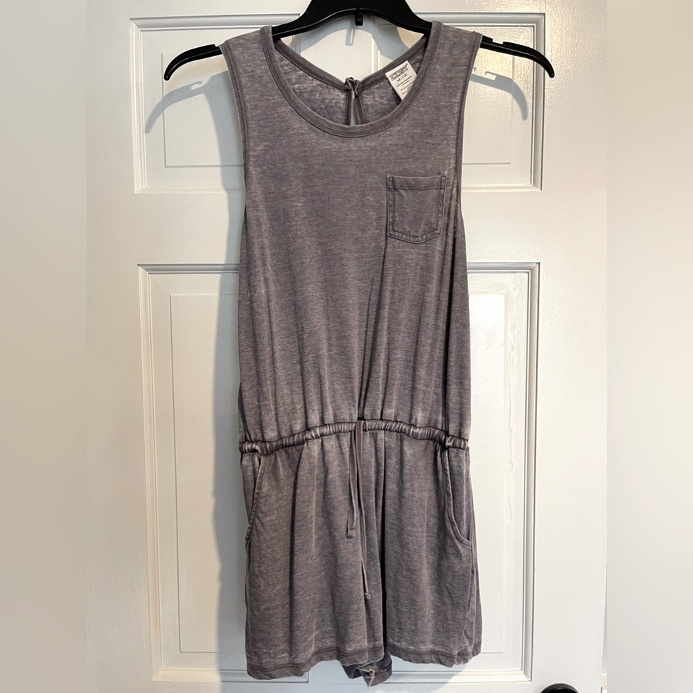 Gray Romper, Size Medium, Worn once, Like new condition